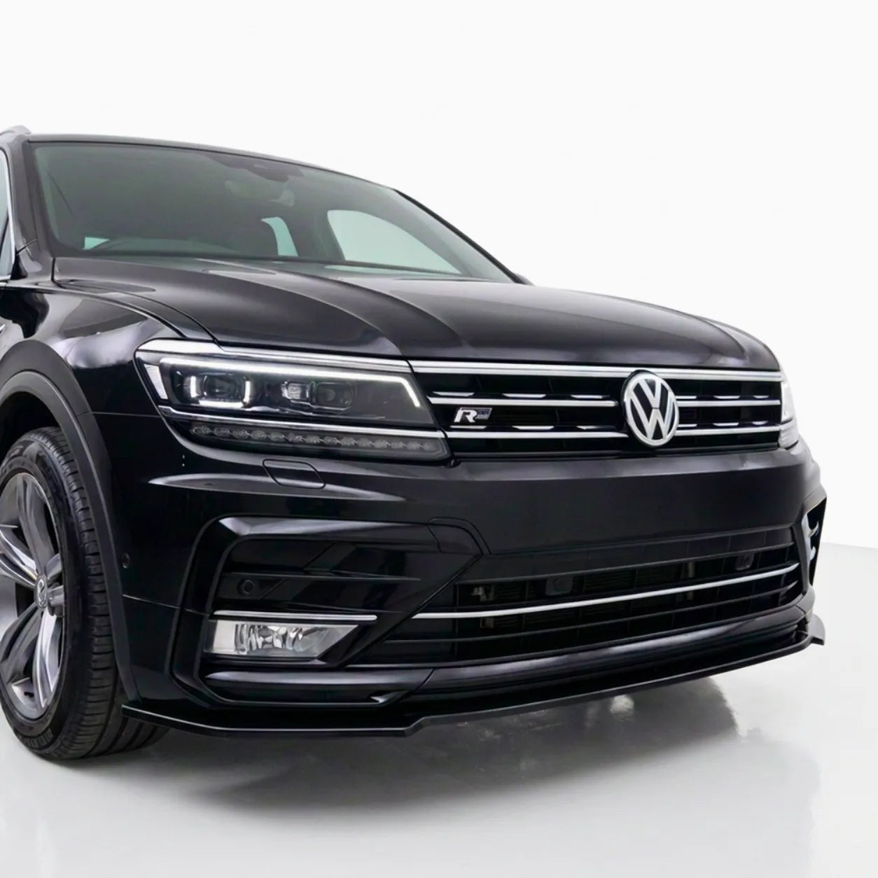 VW Tiguan MK2 R-Line Front Splitter — Pre-Facelift (2016–2020) Gloss Black